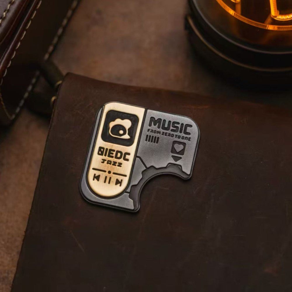 01EDC CD PLAYER CUBE - MetaEDC