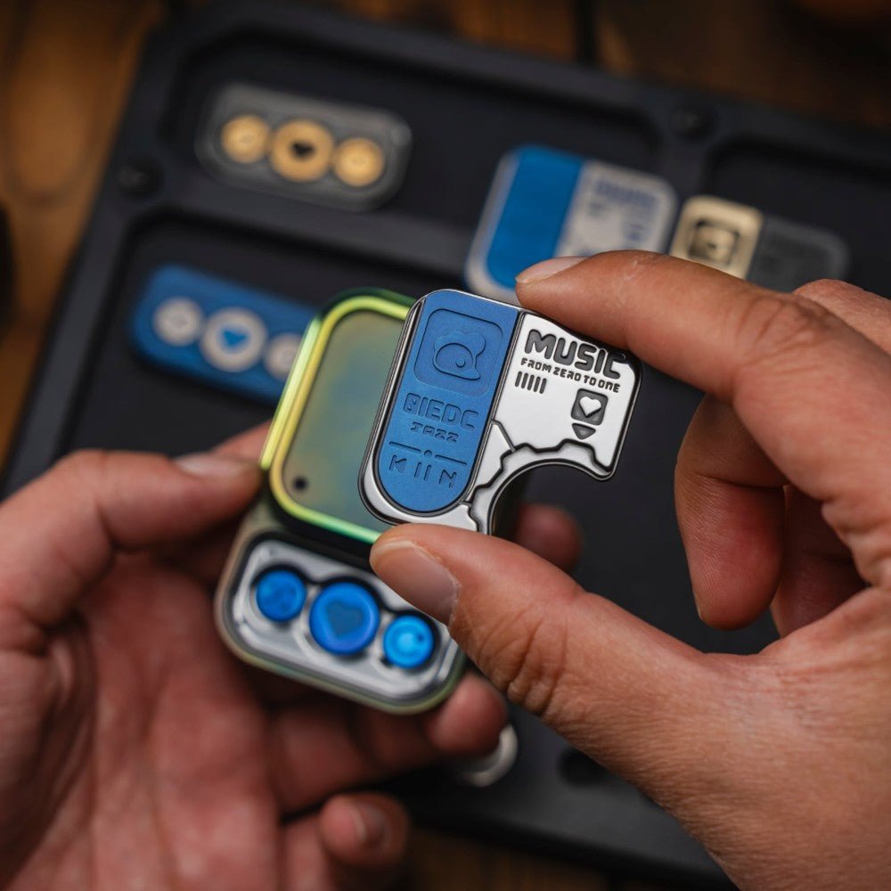 01EDC CD PLAYER CUBE - MetaEDC