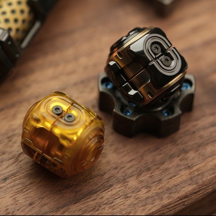 Muyi SHAKE Knife Bead Spinner - MetaEDC