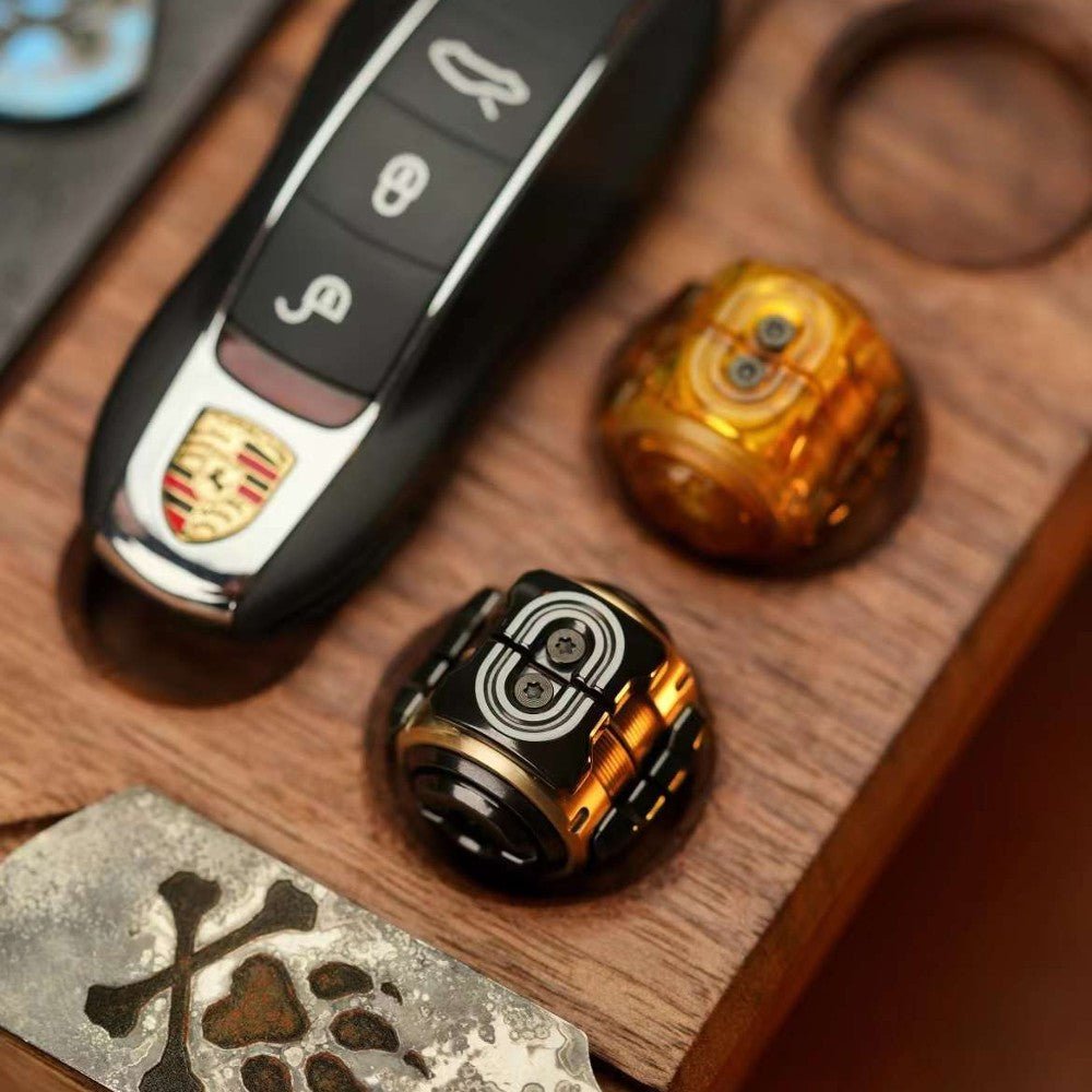 Muyi SHAKE Knife Bead Spinner - MetaEDC