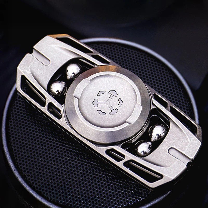 【はーる】JUZHEDC 音叉　ハンドスピナー　EDC JuzhEDC LYNE Tuning Fork Spinner | Fidget Toy | MetaEDC