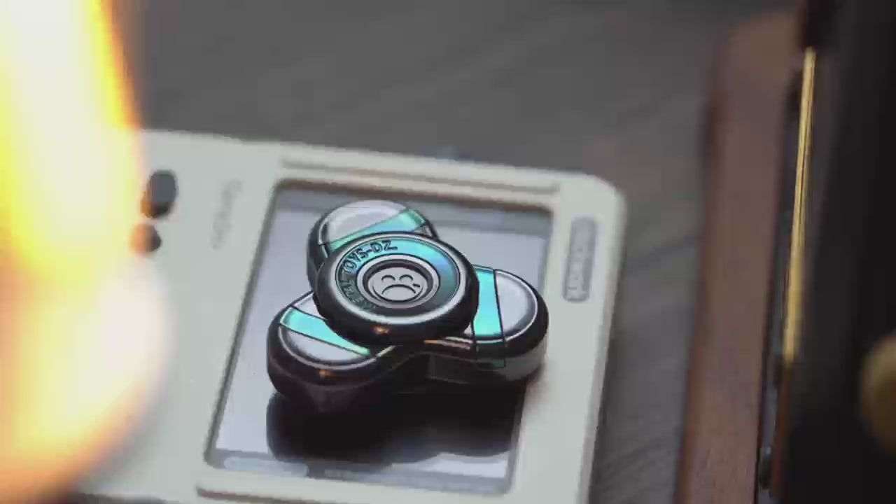 Metal Toys Dz TREFOIL Fidget Spinner - MetaEDC