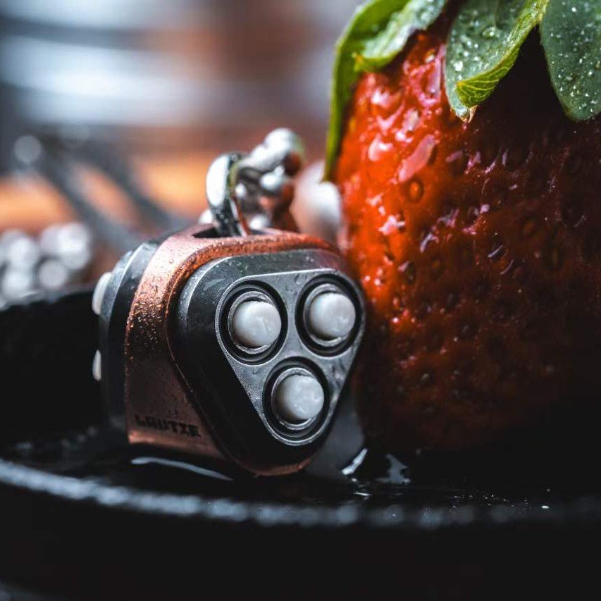 LAUTIE Spy Wars BeetleCrash & StrawberryCrash Fidget Clicker - MetaEDC