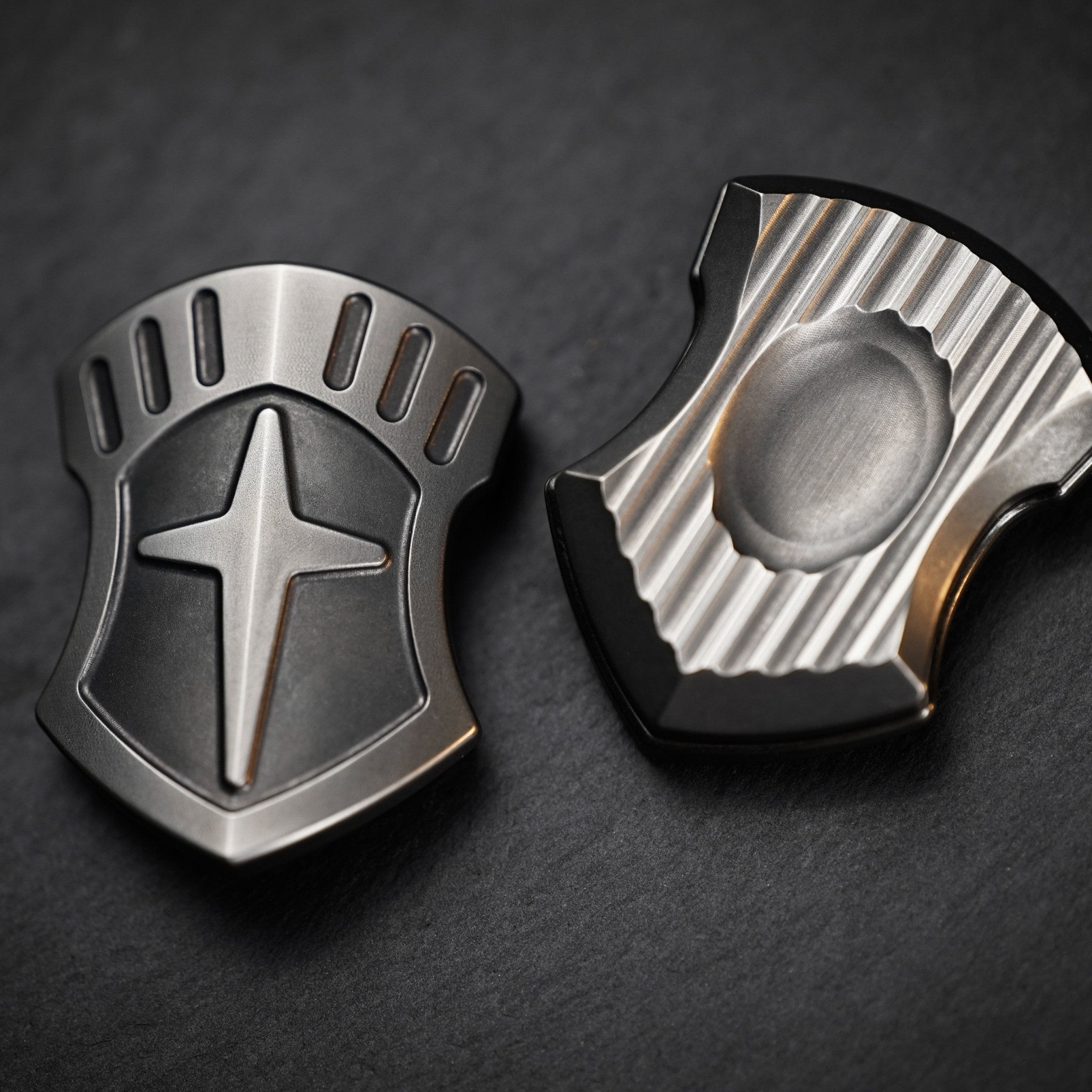 WANWU Knight Shield Fidget Slider - MetaEDC